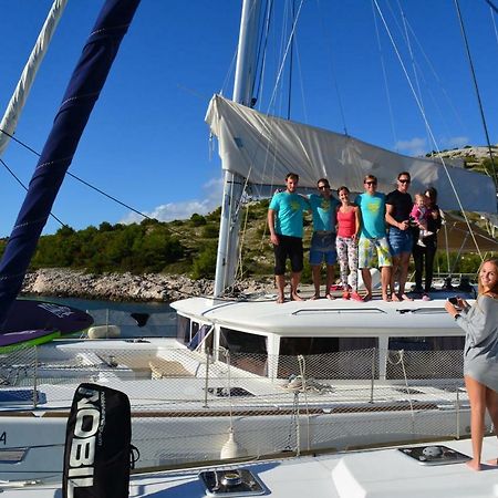 Luxury Catamaran Lagoon 42, Ac & Gn Split Eksteriør billede