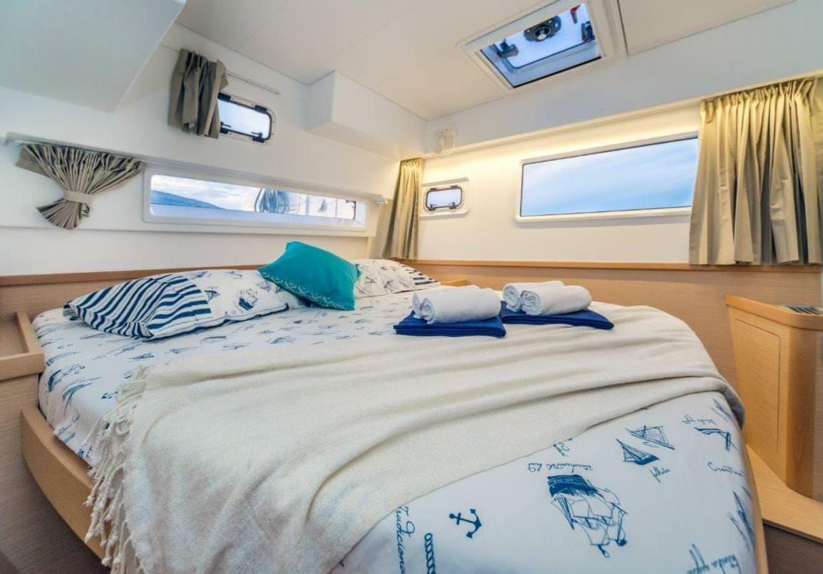 Luxury Catamaran Lagoon 42, Ac & Gn Split Eksteriør billede