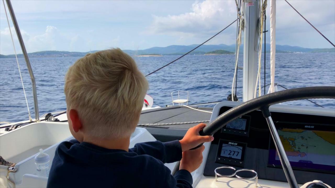 Luxury Catamaran Lagoon 42, Ac & Gn Split Eksteriør billede